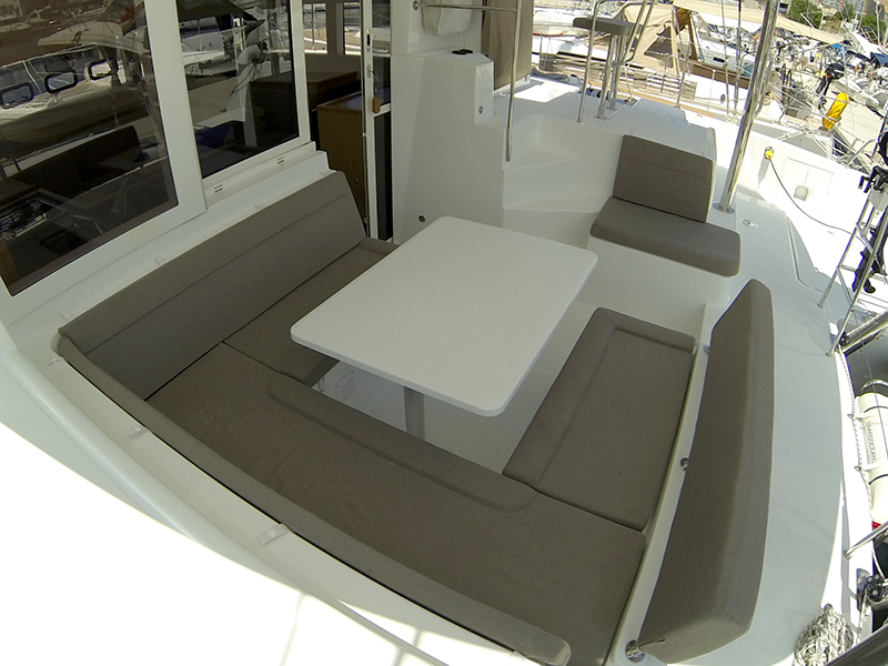 Lagoon 39 - 4 + 2 cab. — photo 7