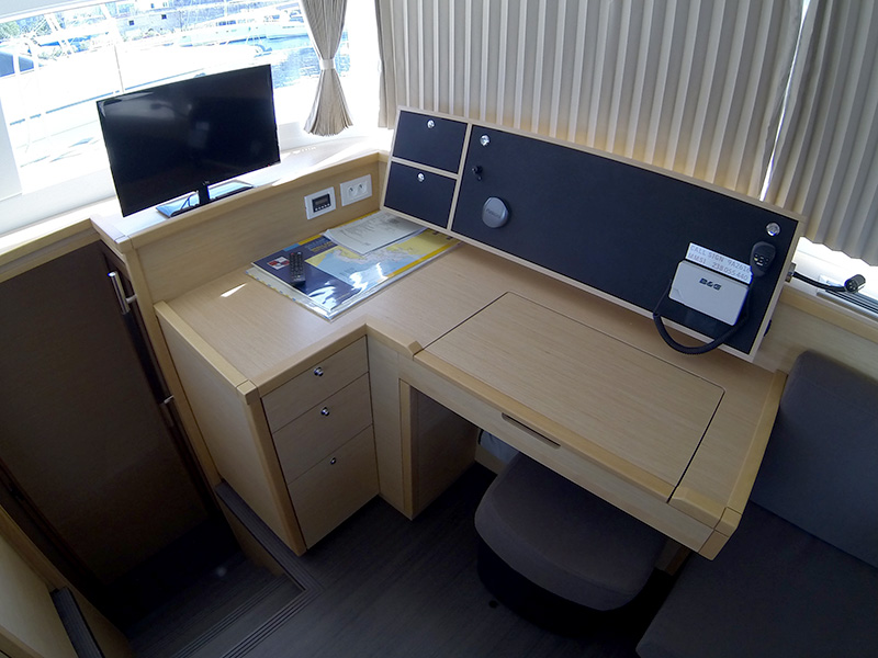 Lagoon 450 - 4 + 2 cab. — photo 12