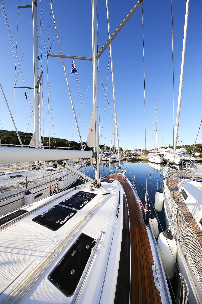 Bavaria Cruiser 37 - 3 cab. — photo 6