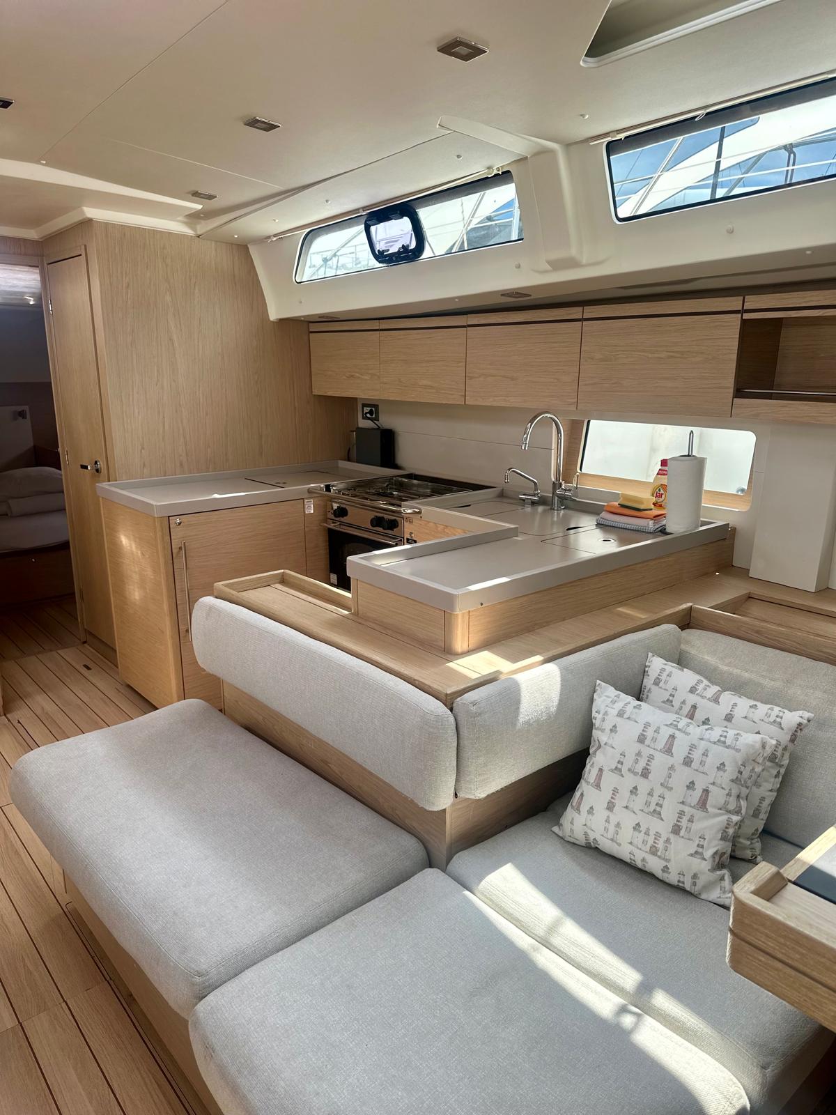 Oceanis 51.1 — photo 3