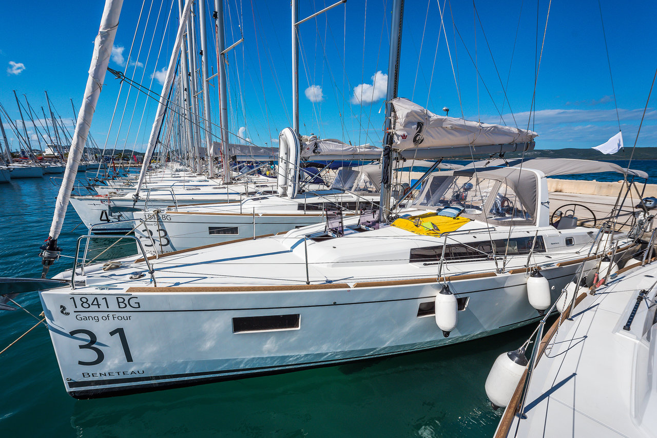 Oceanis 38.1 — photo 8