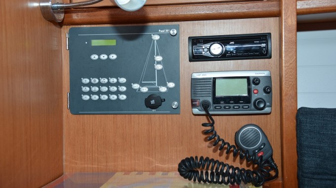 Bavaria Cruiser 33 — photo 11