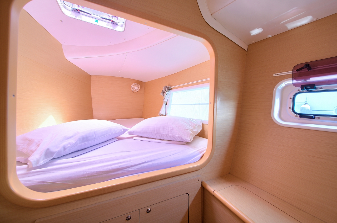 Lagoon 380 - 4 + 2 cab. — photo 10