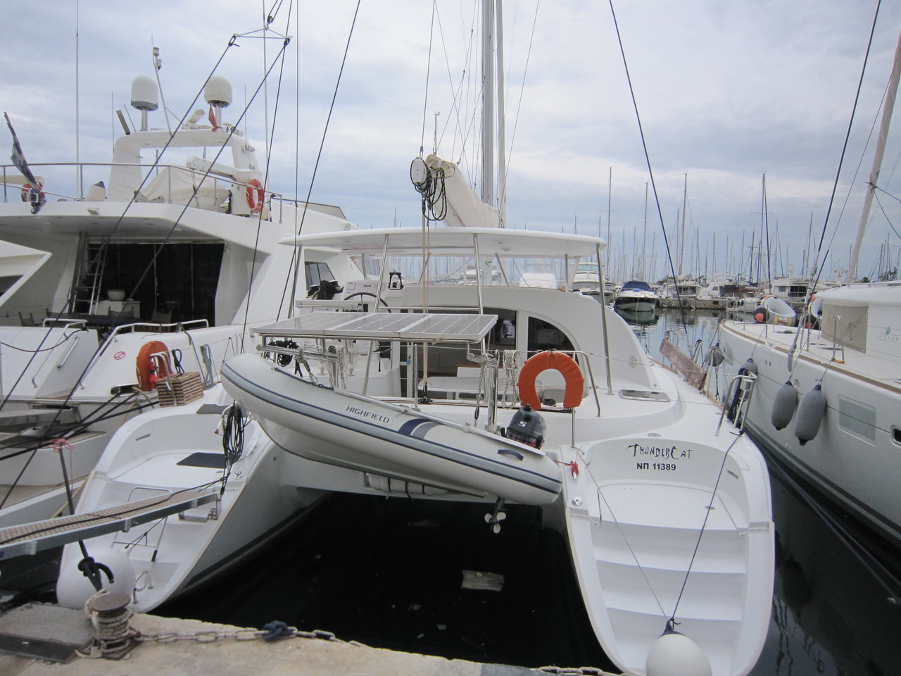 Lagoon 380 - 4 cab. — photo 7