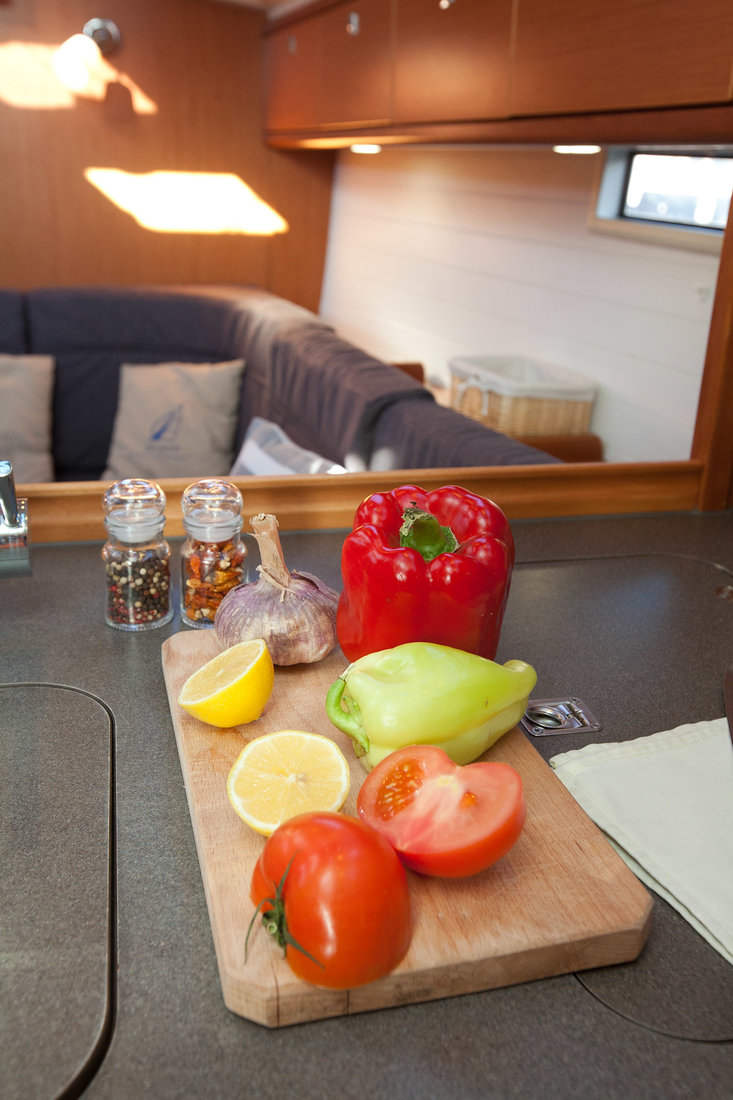 Bavaria Cruiser 37 - 3 cab. — photo 20