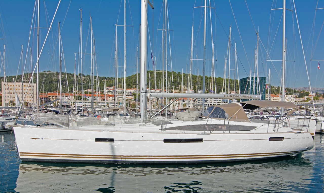 Jeanneau 53 - 5 + 1 cab. — photo 3