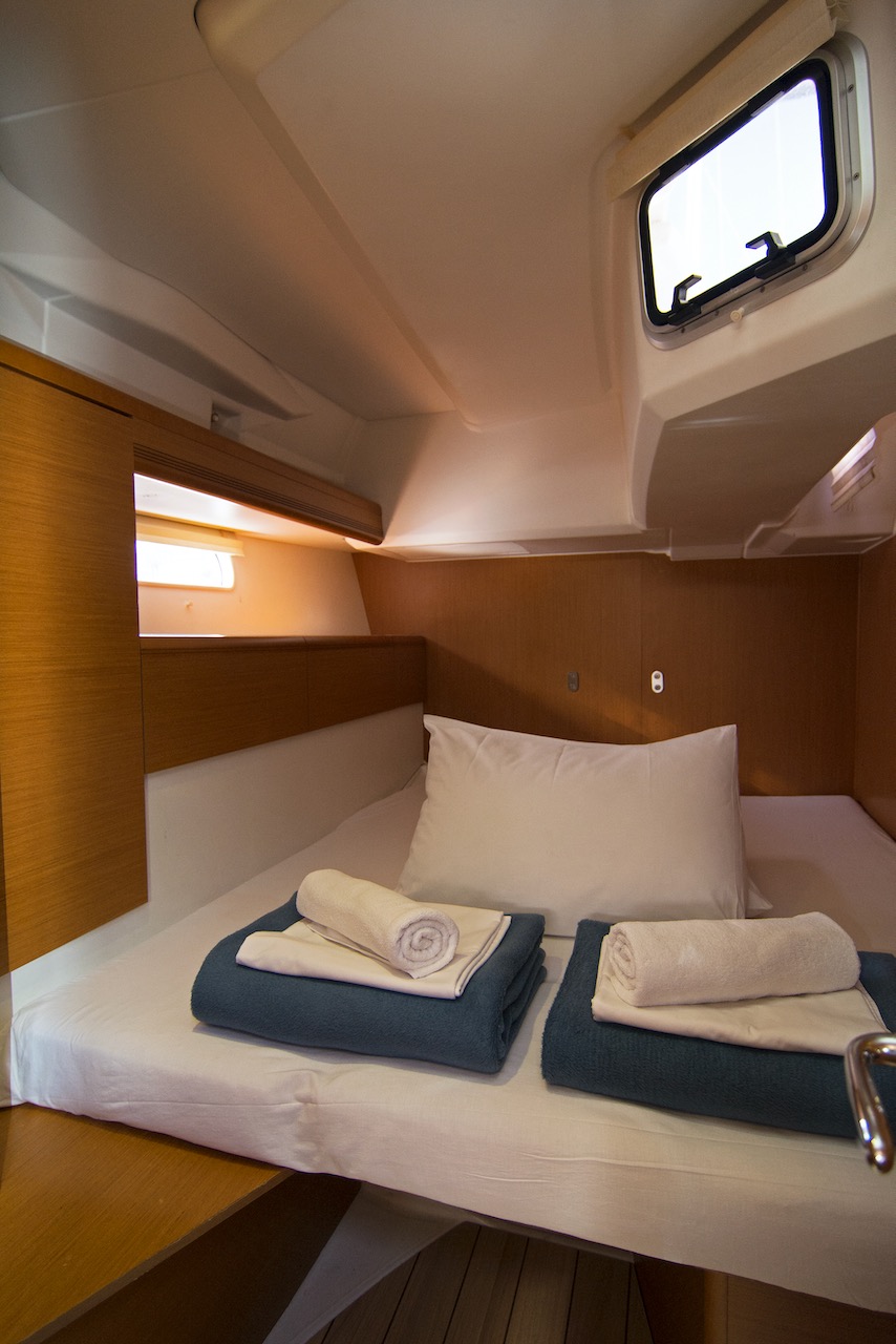 Jeanneau 53 - 5 + 1 cab. — photo 8