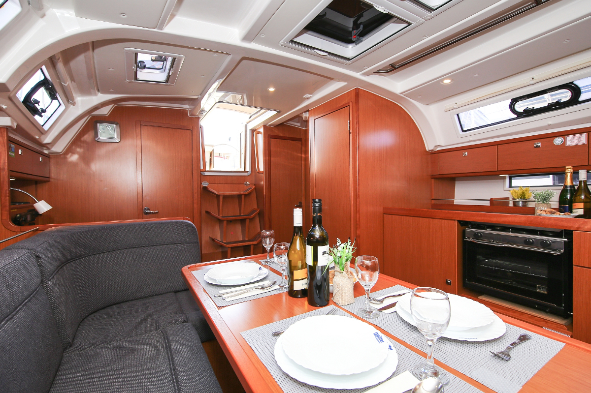 Bavaria Cruiser 41 - 3 cab. — photo 19