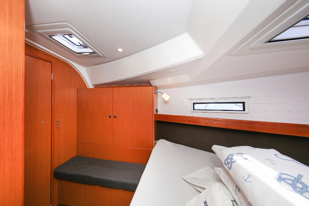 Bavaria Cruiser 41 - 3 cab. — photo 30
