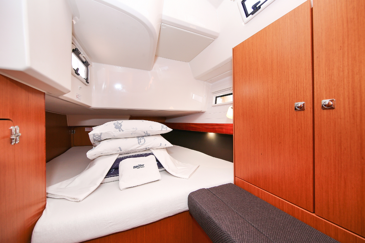 Bavaria Cruiser 41 - 3 cab. — photo 32