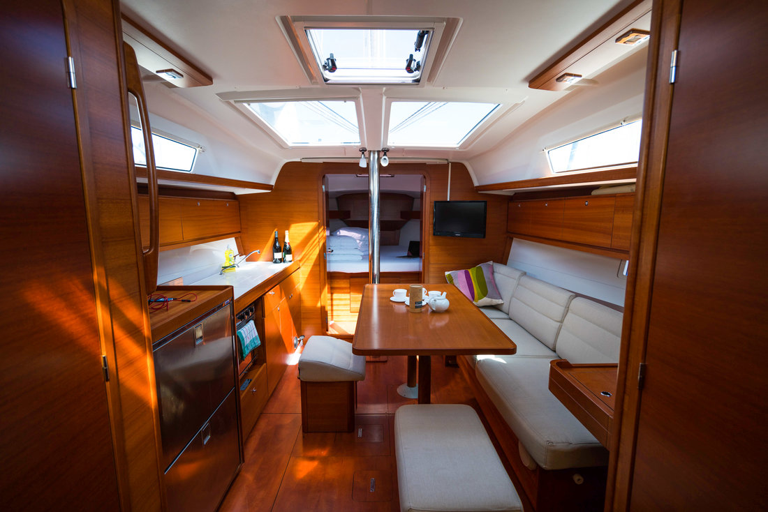Dufour 382 GL — photo 11