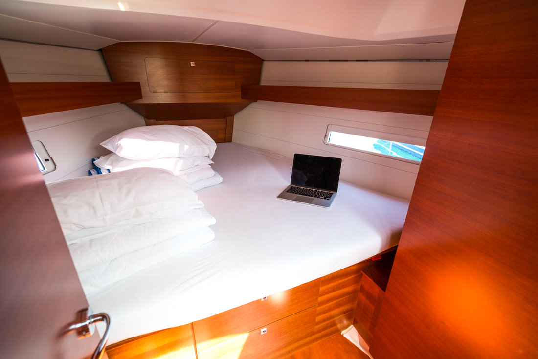 Dufour 382 GL — photo 16