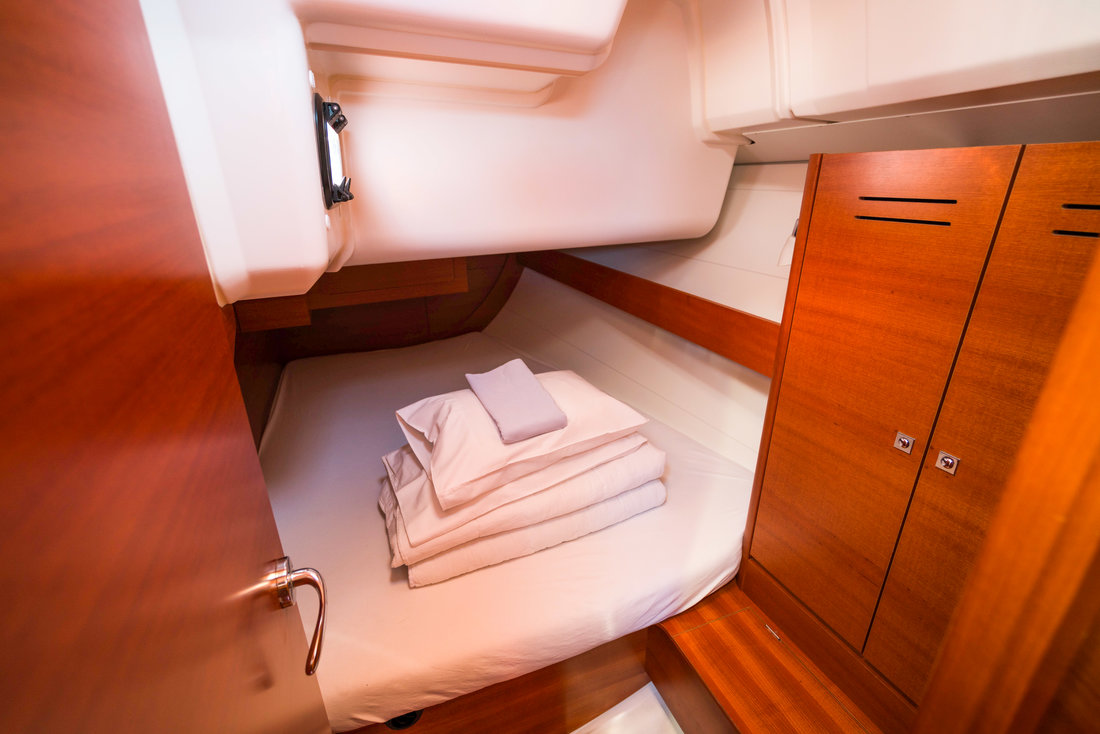 Dufour 382 GL — photo 18