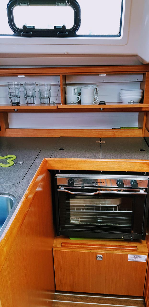 Bavaria Cruiser 33 — photo 7