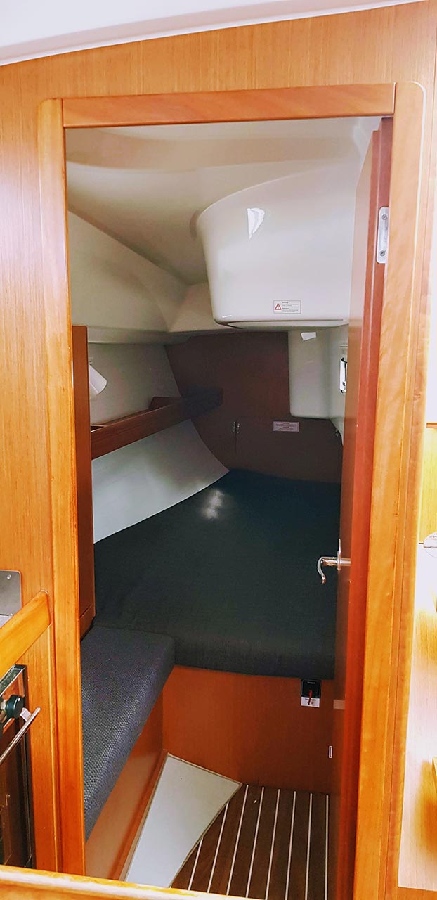 Bavaria Cruiser 33 — photo 9