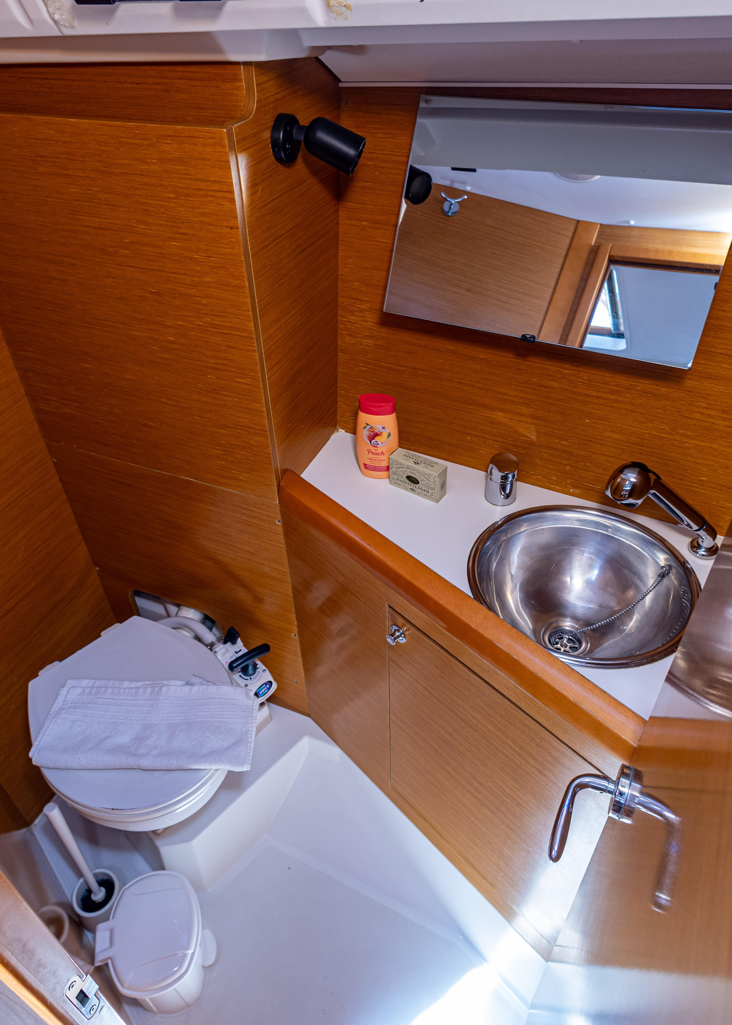 Sun Odyssey 349 - 3 cab. — photo 14