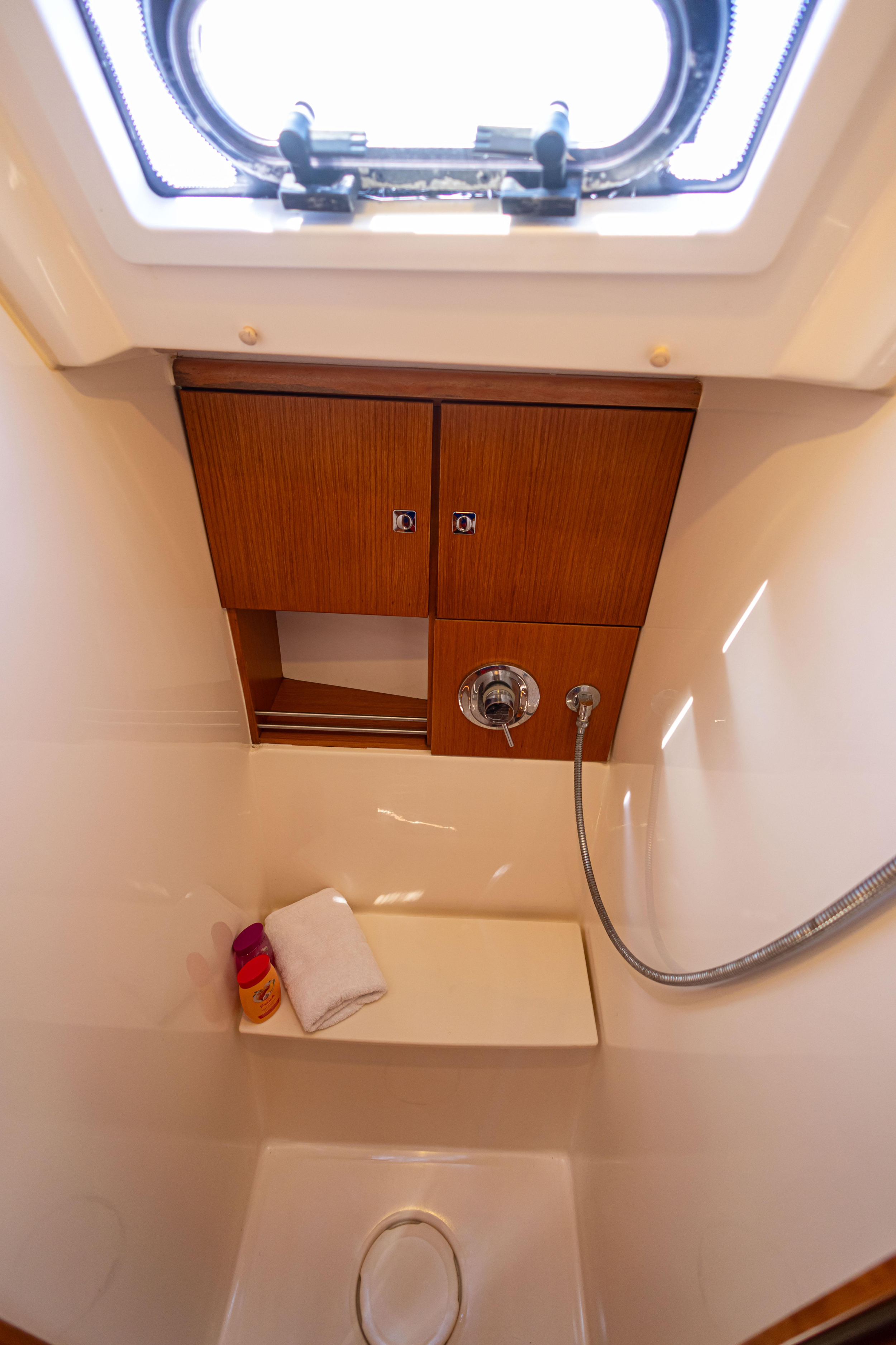 Bavaria Cruiser 46 - 4 cab. — photo 14
