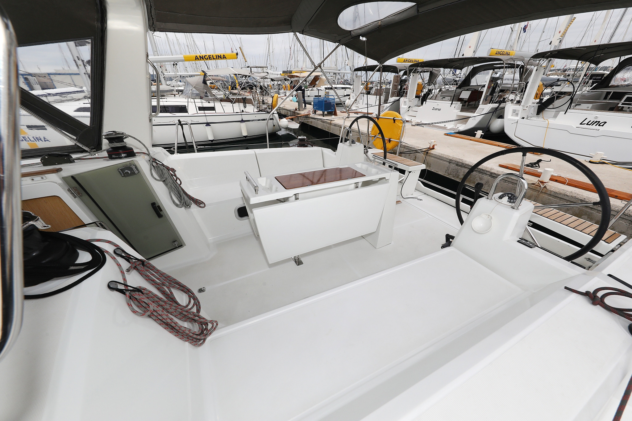 Oceanis 38 - 3 cab. — photo 8