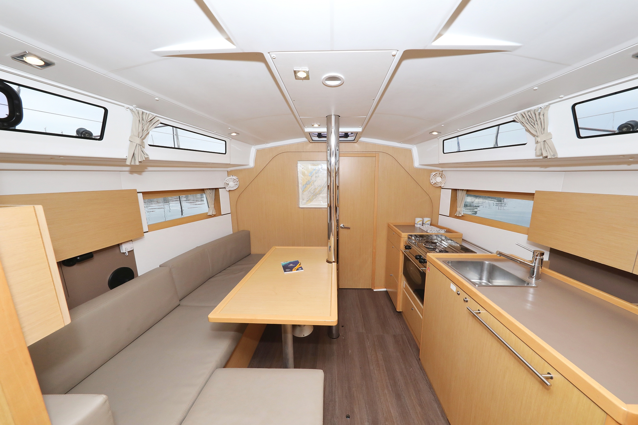 Oceanis 38 - 3 cab. — photo 13