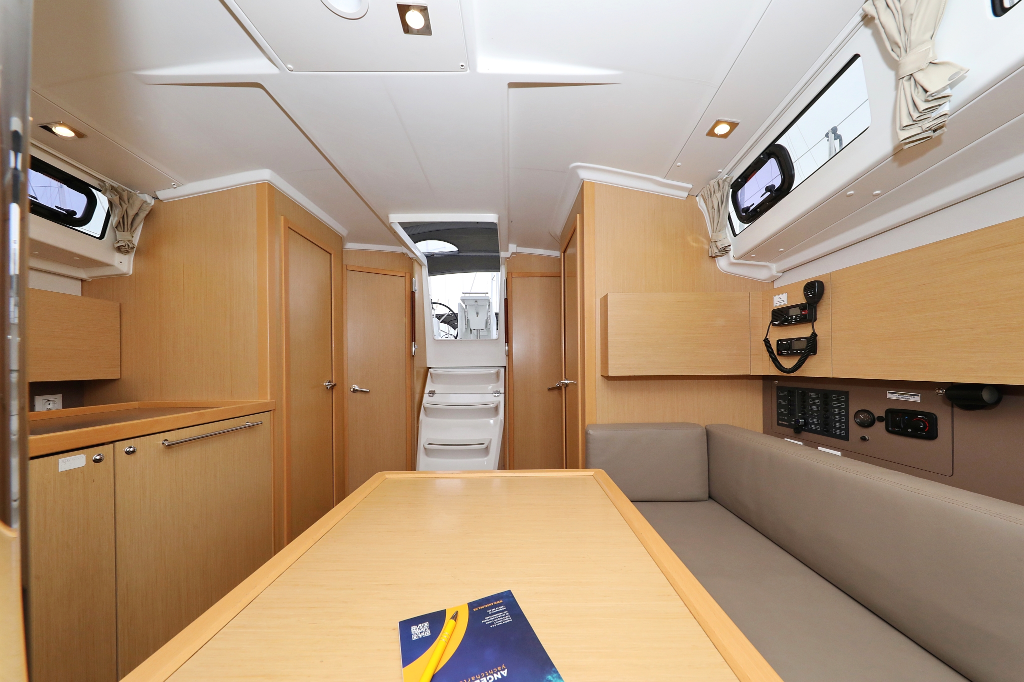 Oceanis 38 - 3 cab. — photo 18