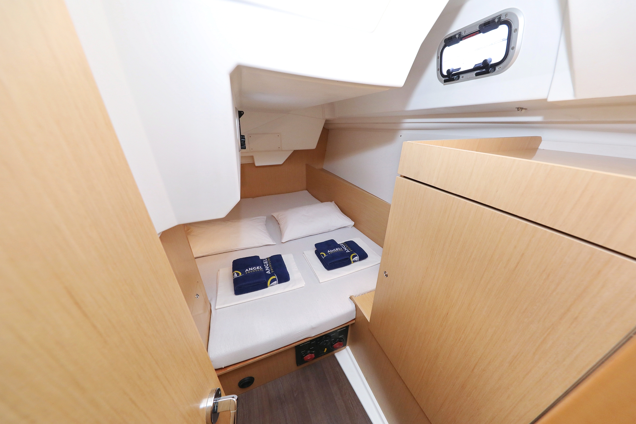 Oceanis 38 - 3 cab. — photo 26