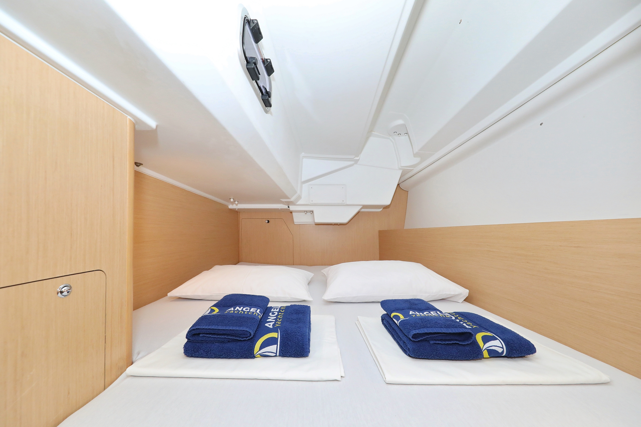 Oceanis 38 - 3 cab. — photo 28