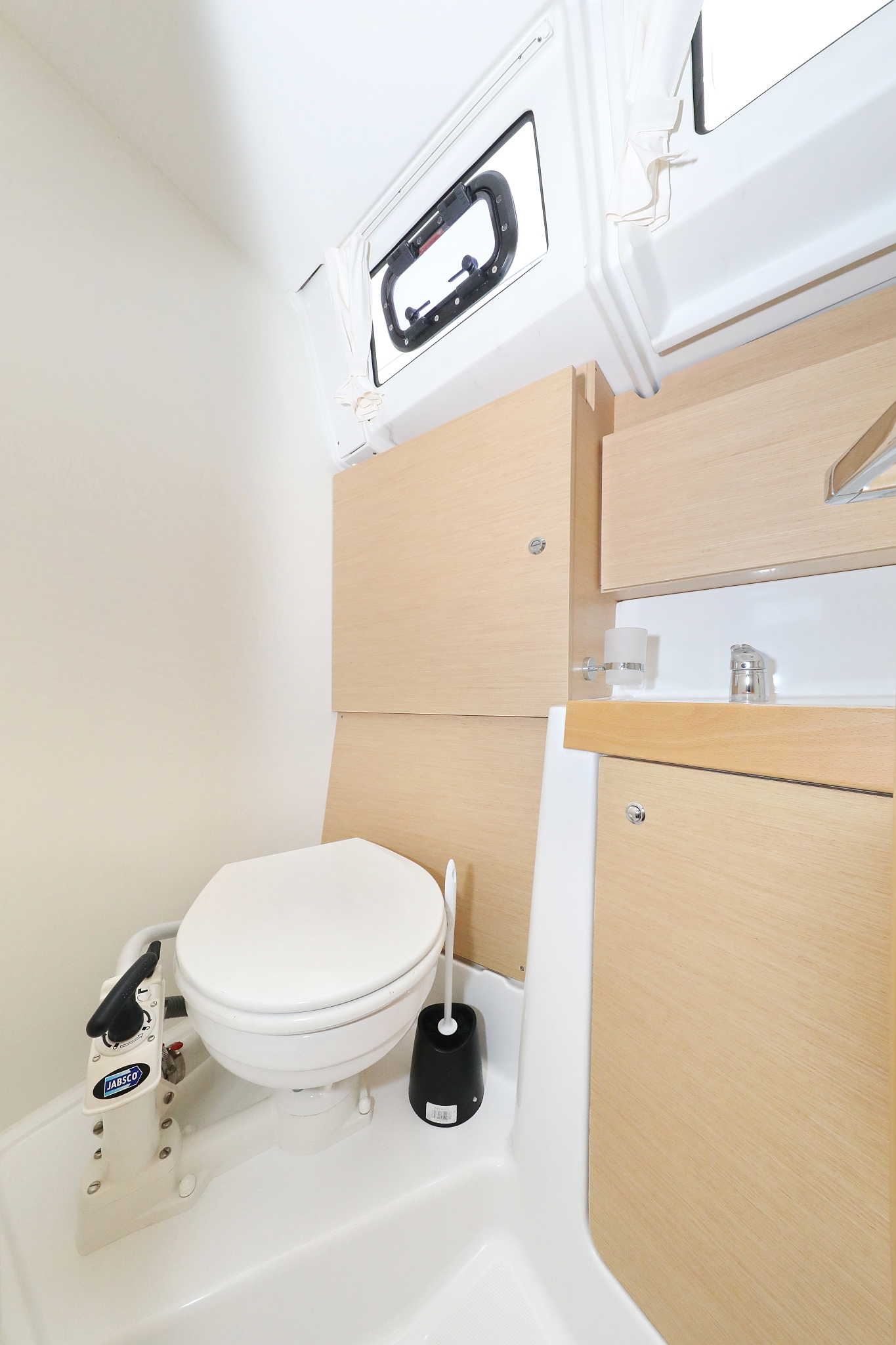 Oceanis 38 - 3 cab. — photo 35