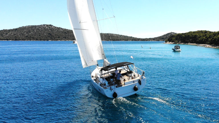 Oceanis 51.1 - 3 + 1 cab. — photo 4