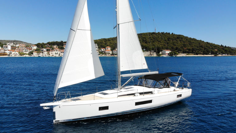 Oceanis 51.1 - 3 + 1 cab. — photo 8