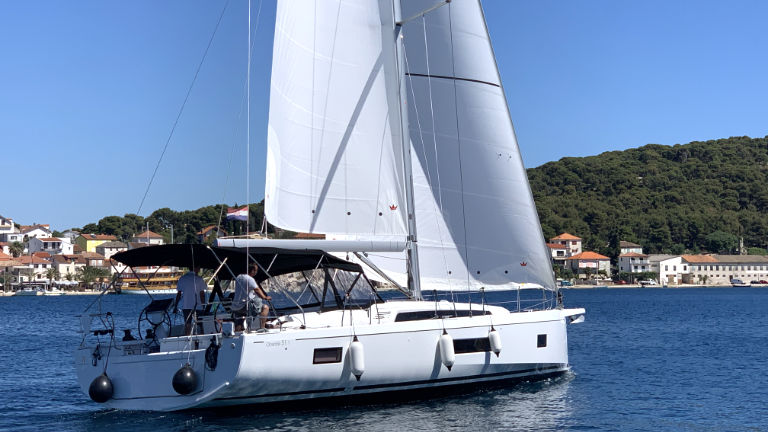 Oceanis 51.1 - 3 + 1 cab. — photo 10