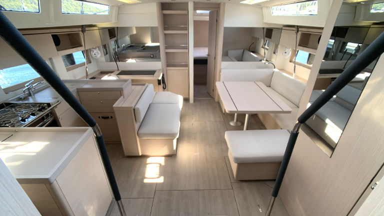 Oceanis 51.1 - 3 + 1 cab. — photo 16