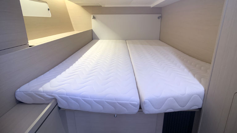 Oceanis 51.1 - 3 + 1 cab. — photo 23