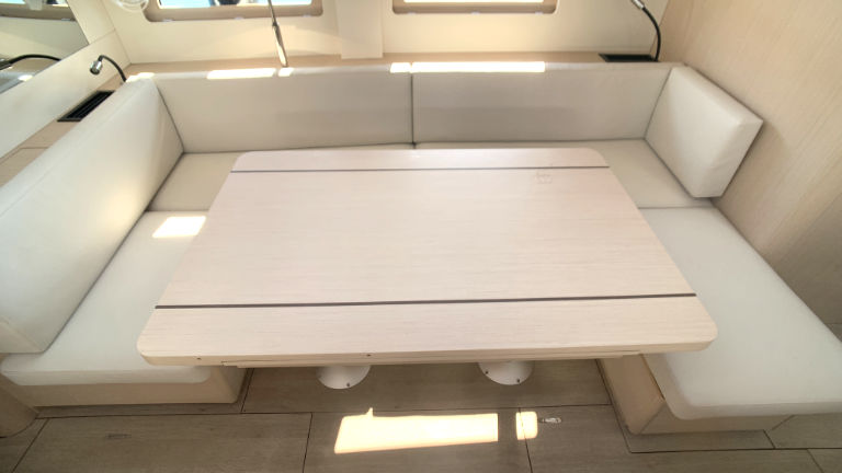 Oceanis 51.1 - 3 + 1 cab. — photo 25