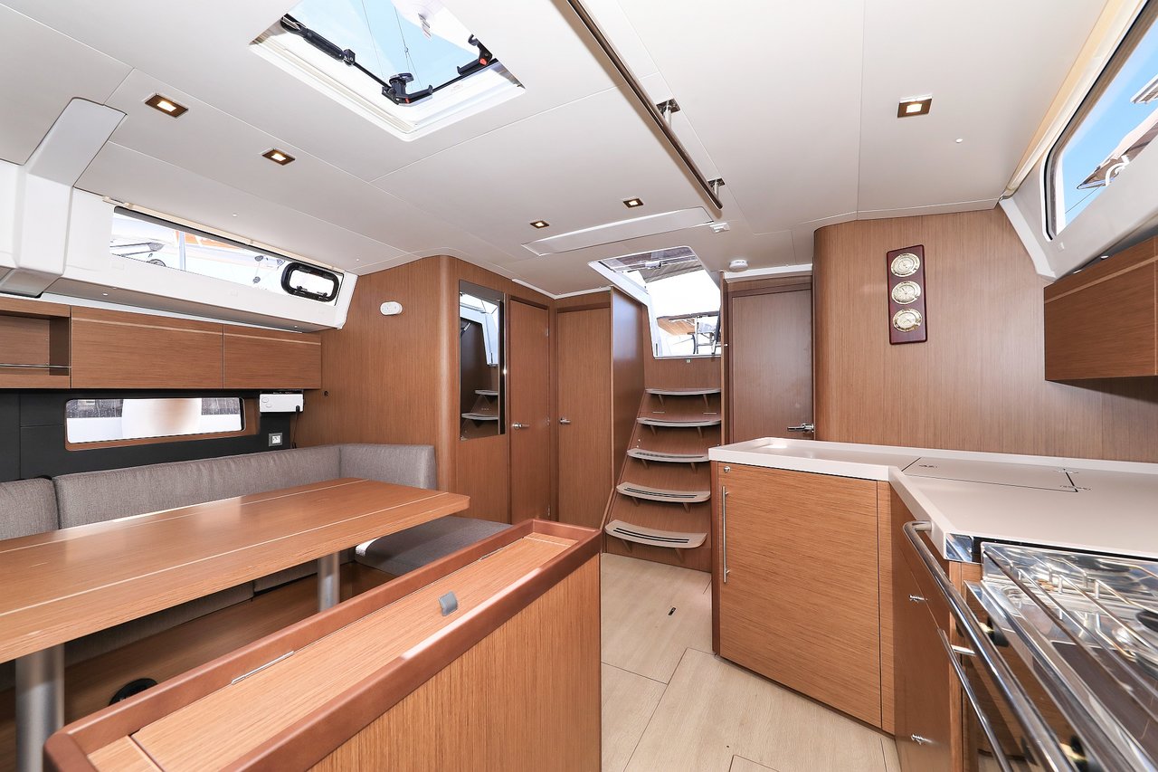 Oceanis 46.1 — photo 9