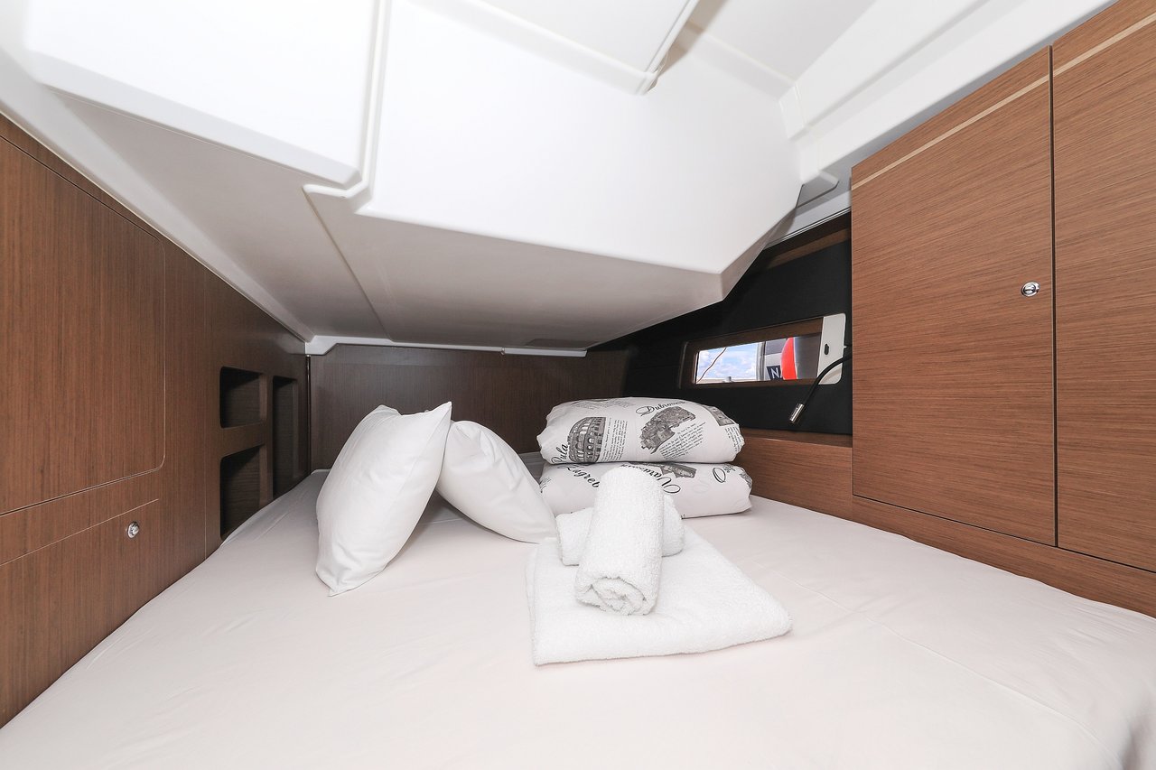 Oceanis 46.1 — photo 11