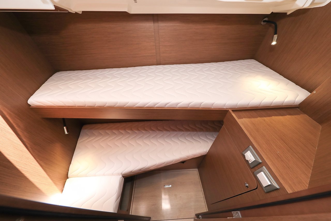 Oceanis 46.1 — photo 13