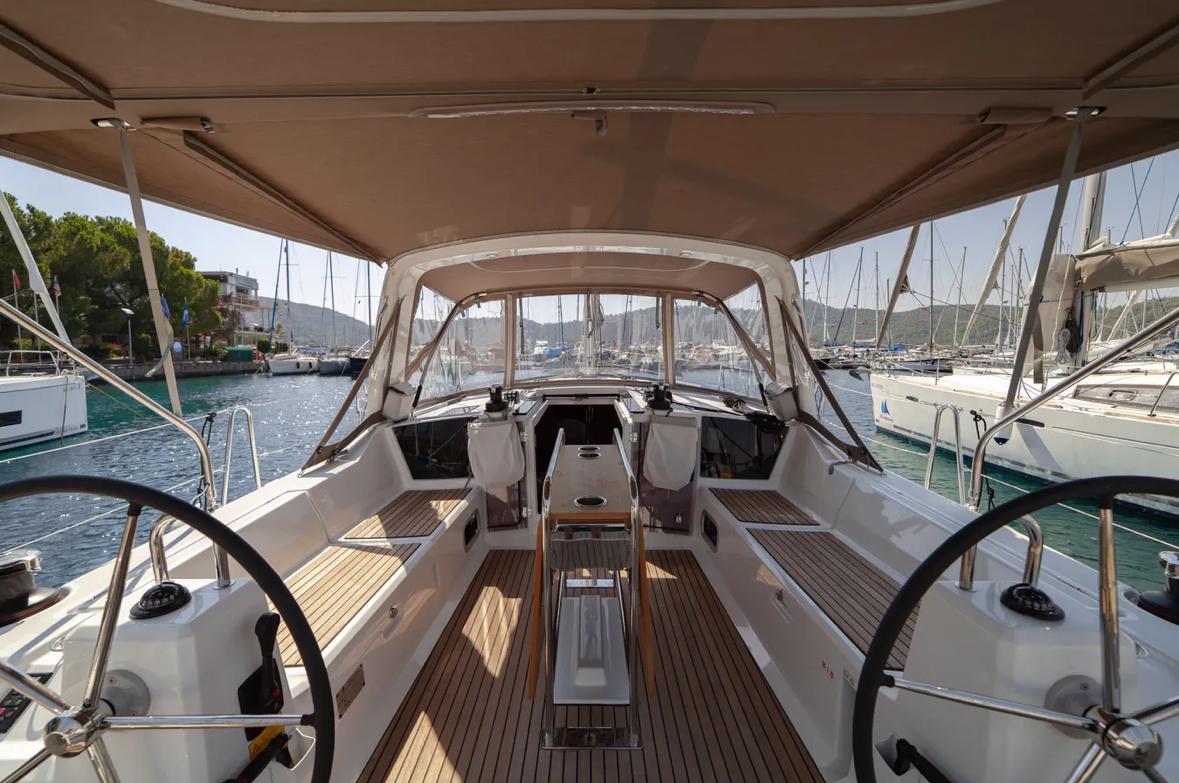 Oceanis 41.1 — photo 7