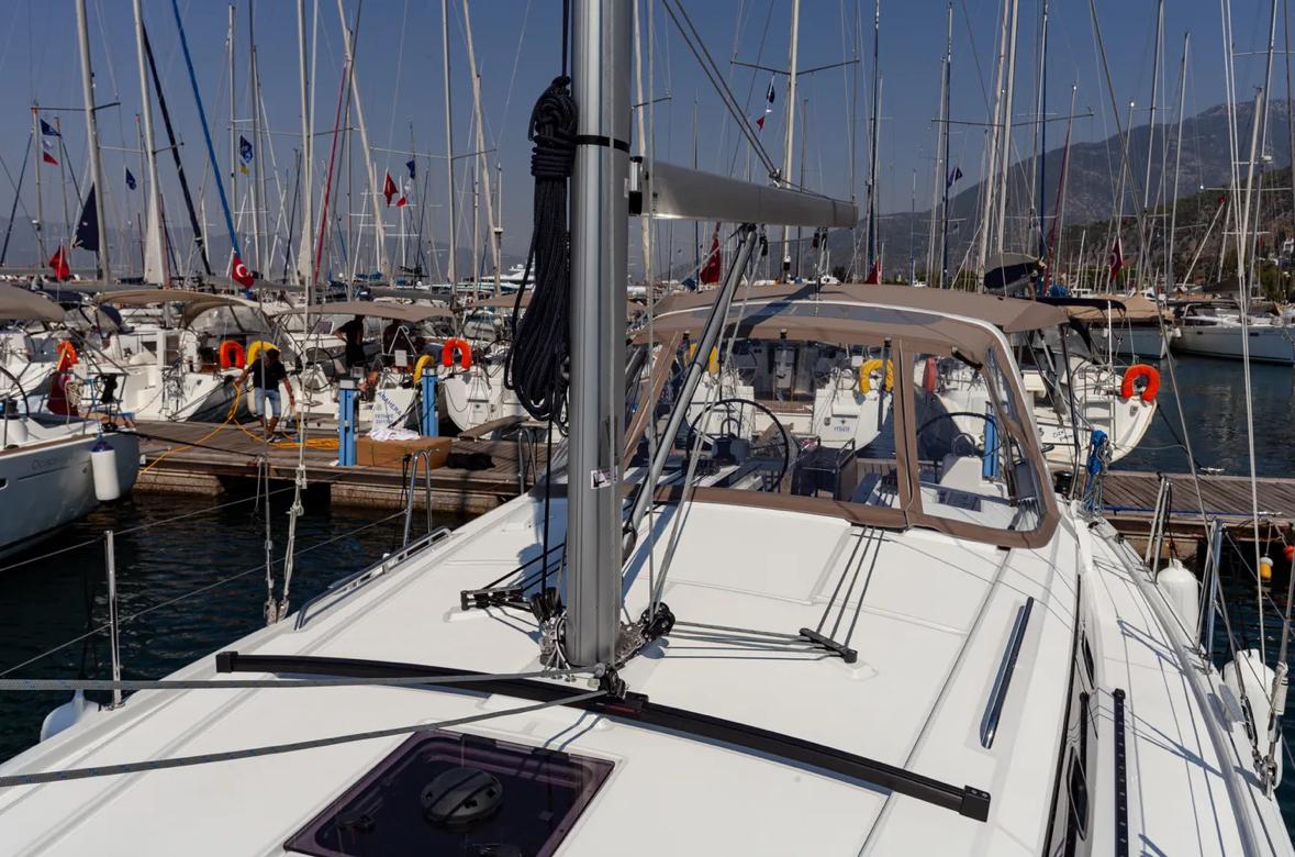 Oceanis 41.1 — photo 10