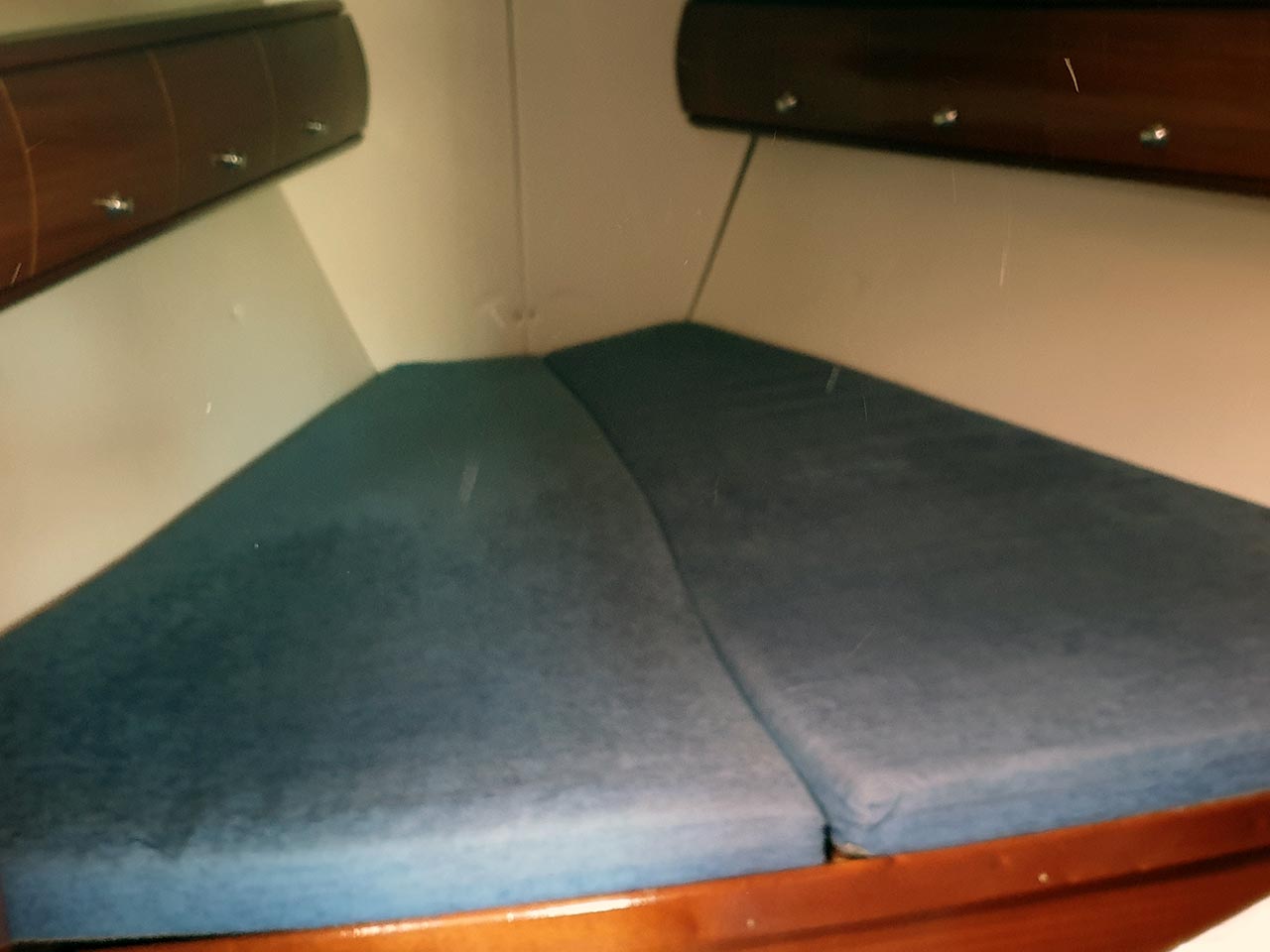 Bavaria 38 — photo 10