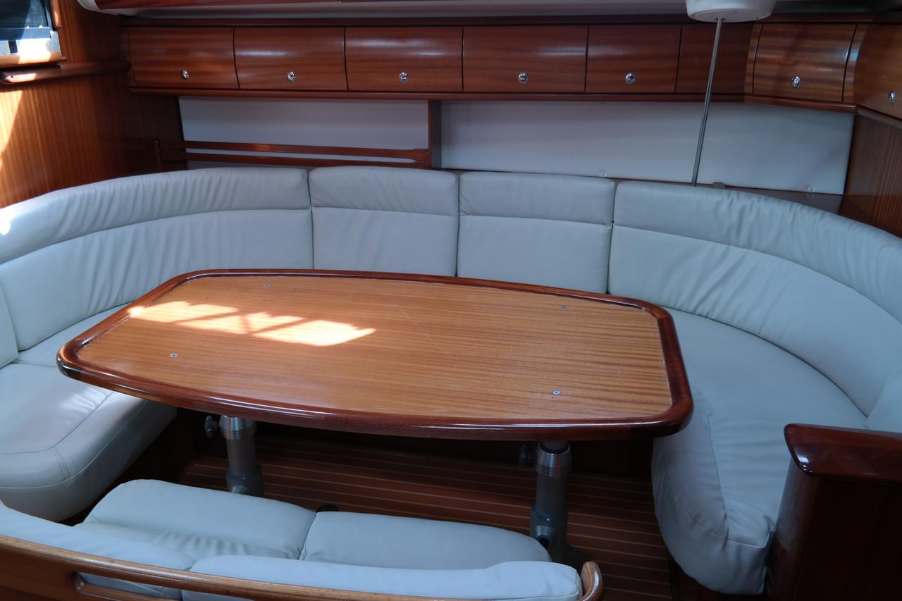 Bavaria 49 — photo 7