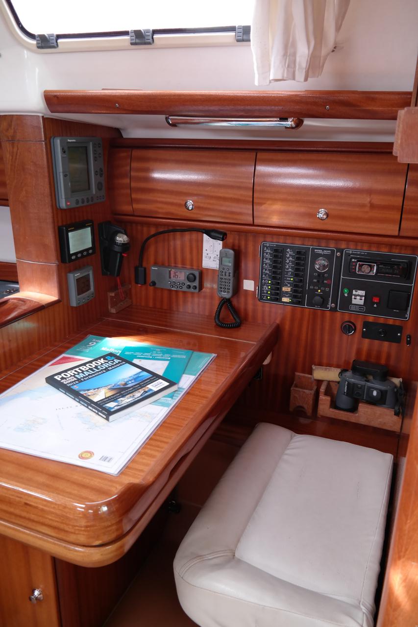 Bavaria 49 — photo 9