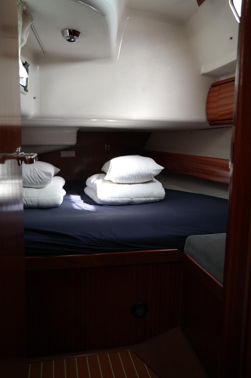 Bavaria 49 — photo 10