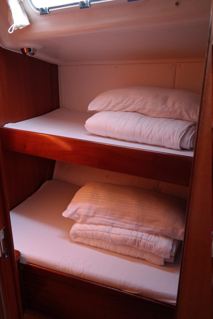 Bavaria 49 — photo 12