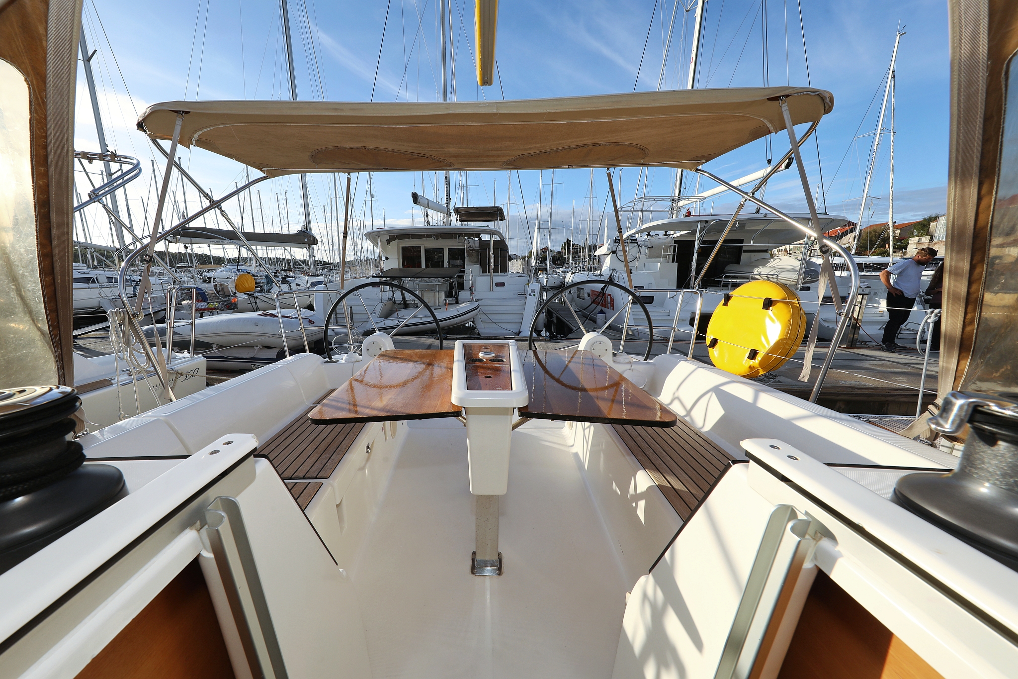Dufour 350 GL — photo 8