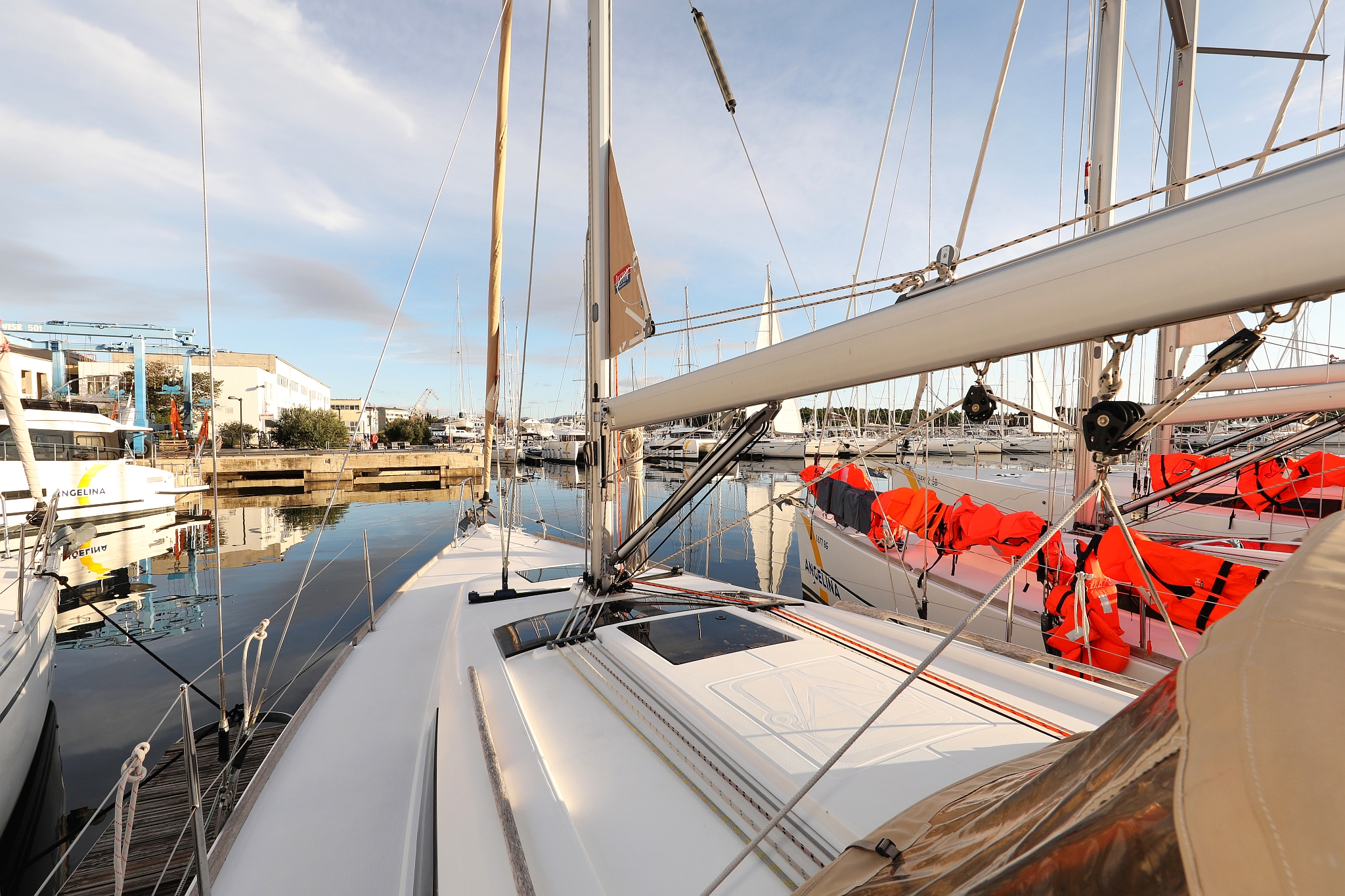Dufour 350 GL — photo 10