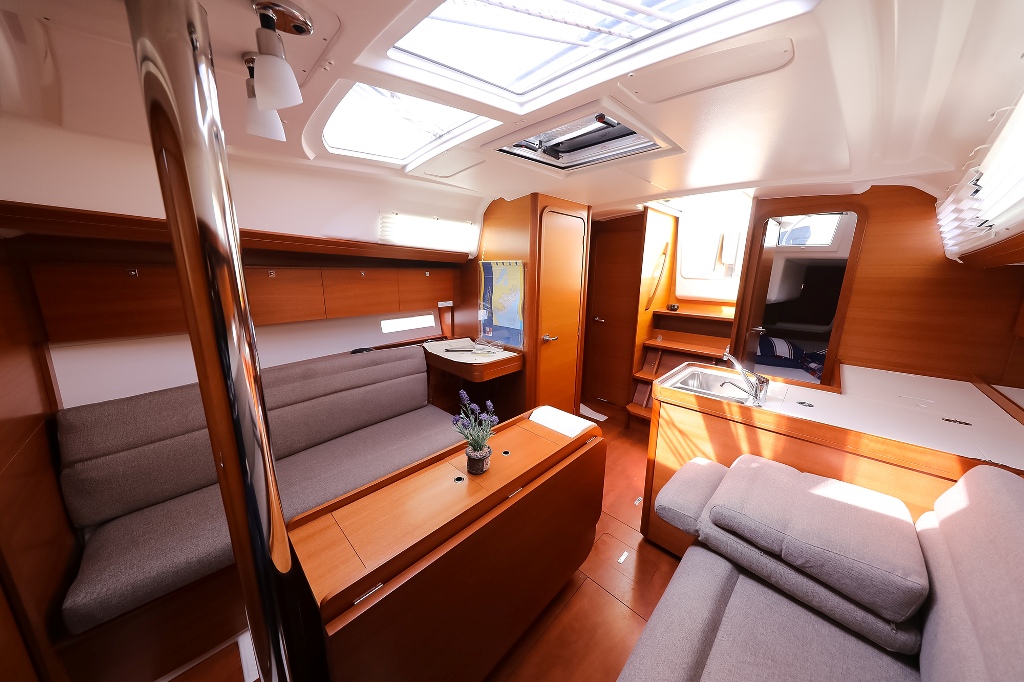 Dufour 350 GL — photo 16
