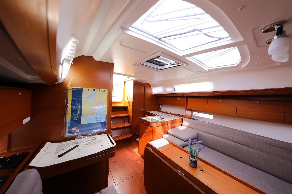Dufour 350 GL — photo 18