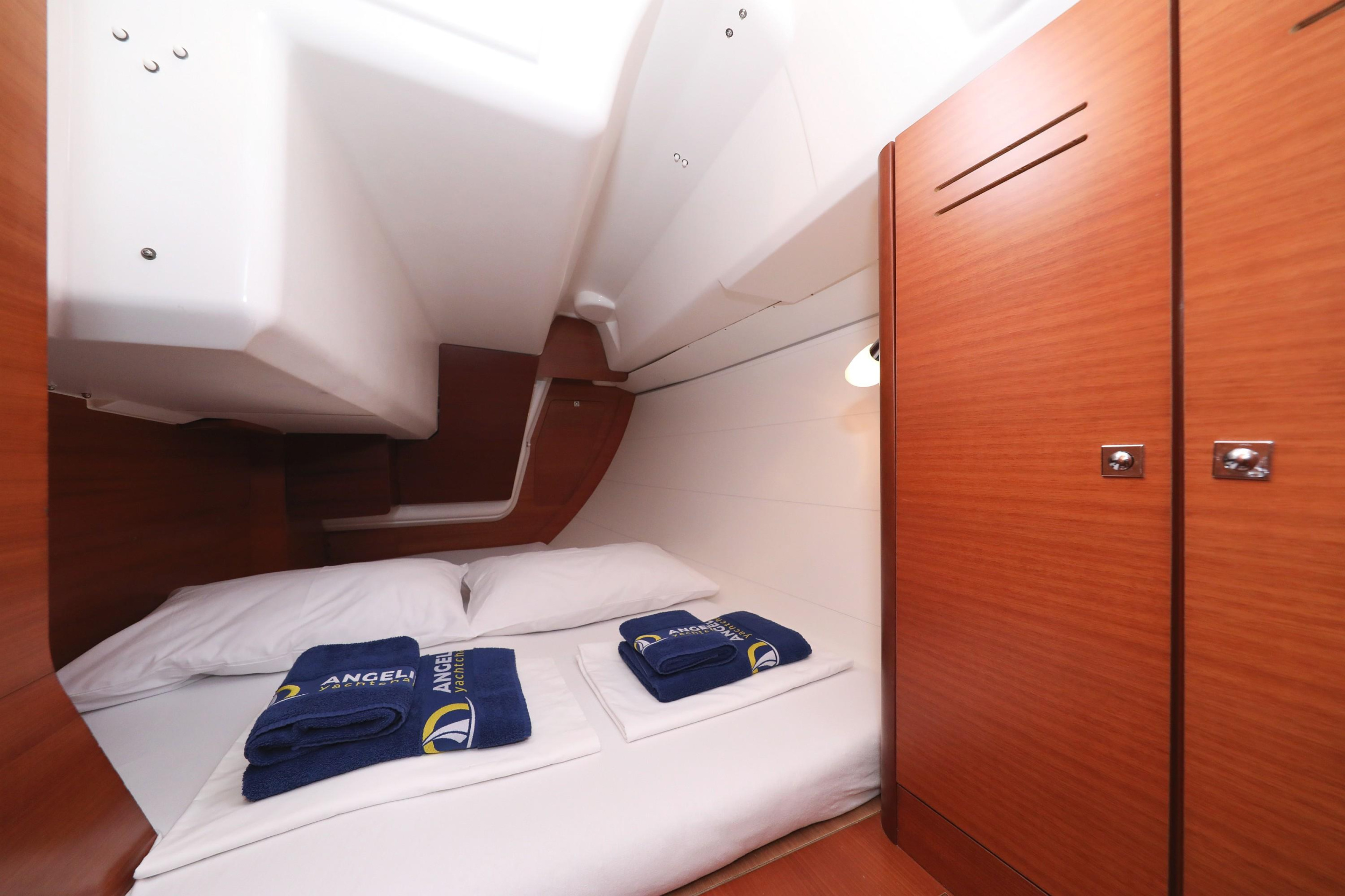 Dufour 350 GL — photo 25