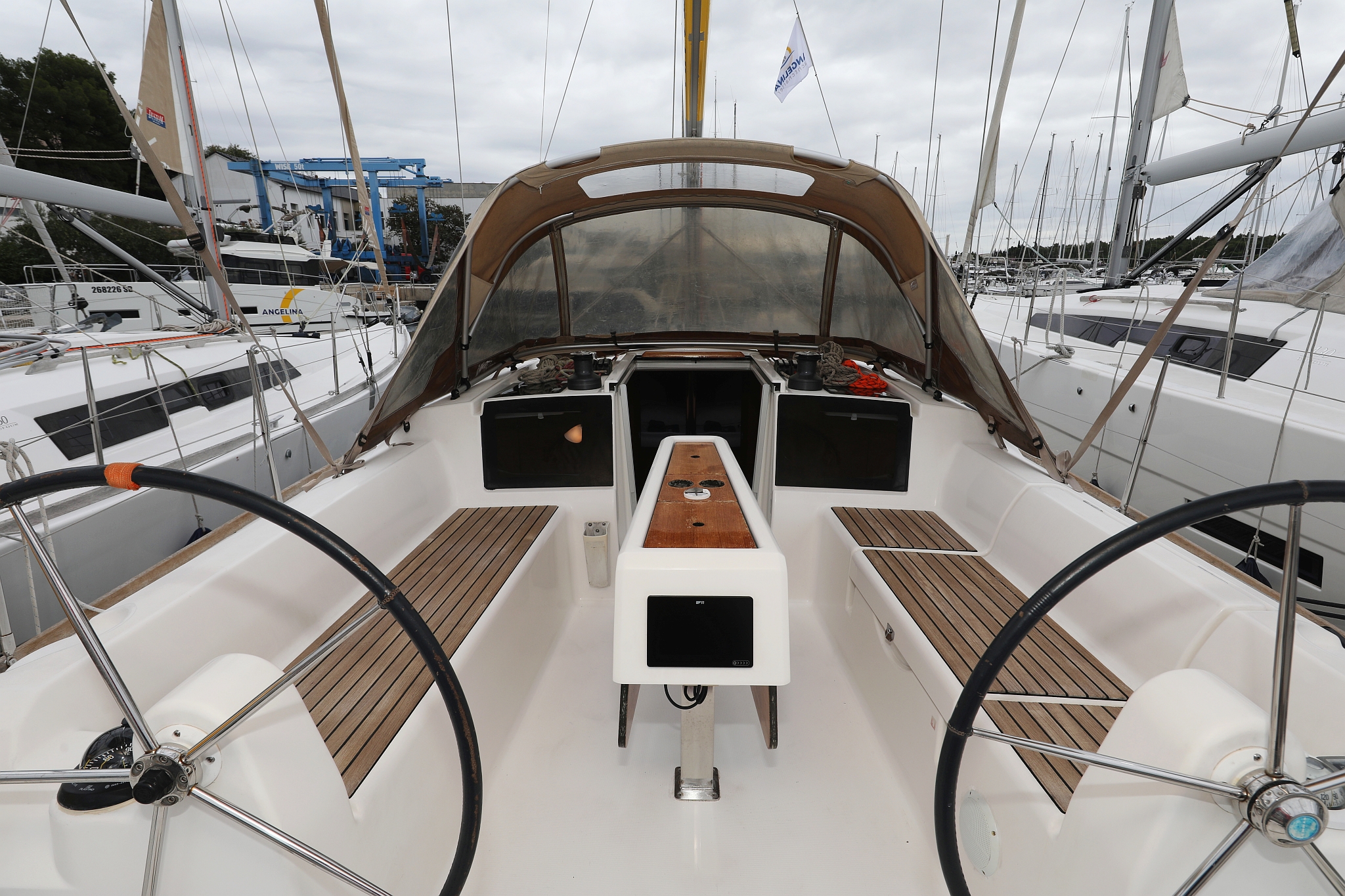 Dufour 350 GL — photo 6