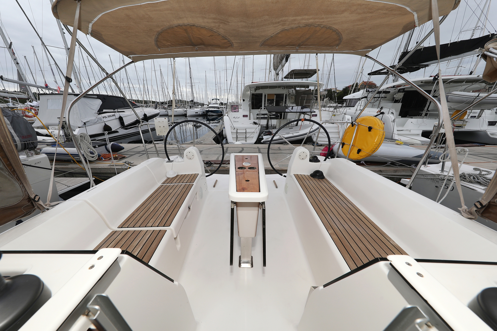 Dufour 350 GL — photo 8